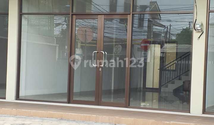 Selling 3 Connected Shophouses in Jatinegara, Rawa Bunga, East Jakarta