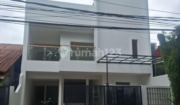 Jual Rumah Baru Renov di Cipedak, Jagakarsa, Jakarta Selatan