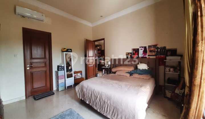 For sale beautiful furnished classic hook house in Petukangan Selatan, Pesanggrahan, South Jakarta 2