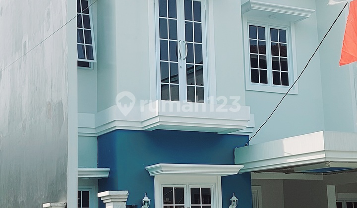 Rumah Modern 3 Lantai Di Tanah Baru, Beji Depok Dekat Pintu Tol Dan Stasiun Kereta Rumah Modern 3 Lantai Di Tanah Baru, Beji Depok Dekat Pintu Tol Dan Stasiun Kereta