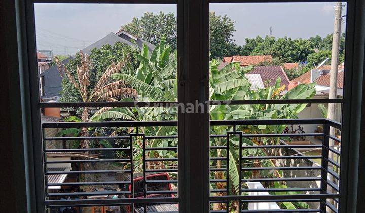 Rumah Klasik Mewah 2 Lantai, Dekat Pintu Tol. Krukut