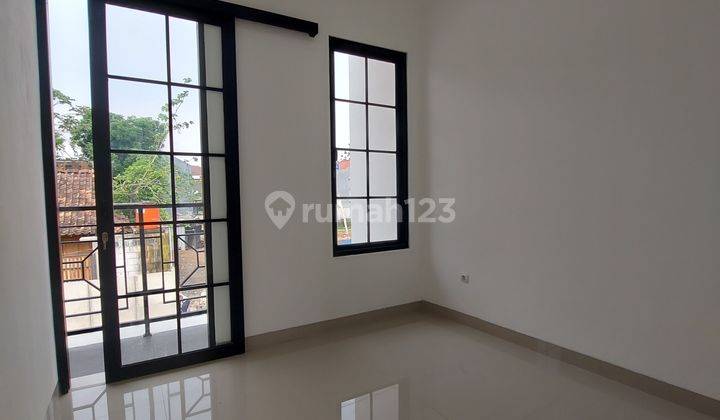 Rumah Modern 2 Lantai Termurah Se Beji Depok. Dekat Pintu Tol Kukusan 3