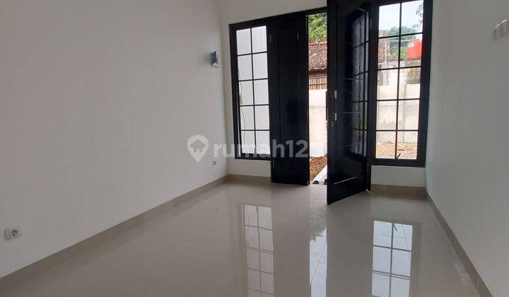 Rumah Modern 2 Lantai Termurah Se Beji Depok. Dekat Pintu Tol Kukusan 10