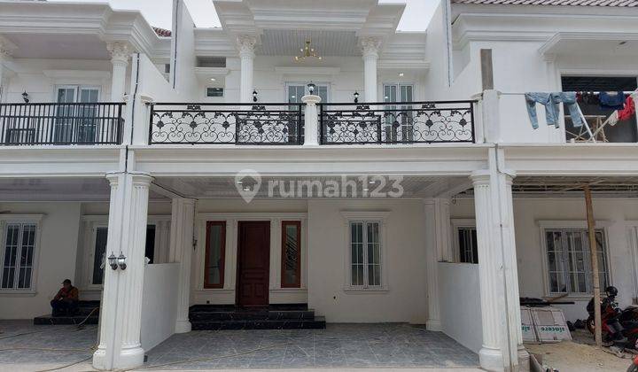 Dijual Rumah 2 Lantai Klasik Modern, Selangkah ke Pintu Tol 1