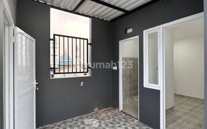 Rumah Clasic Modern 2,5 Lantai + Rooftop di Tanah Baru, Beji, Krukut, Cinere Depok, Jagakarsa, Dekat Pintu Tol Kukusan dan Krukut,  Stasiun UI, RS GPI, Sekolah Negeri, Margo City, Bebas Banjir. DP Suka-suka. 2