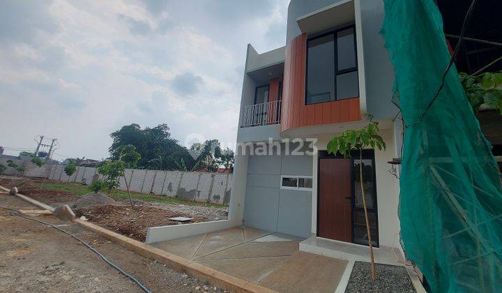 Rumah Mewah 2 Lantai Harga Murah, Dekat Pusat Kota Depok. Bebas Banjir, Surat SHM. Cukup BF 3 Juta, Harga All In. 2