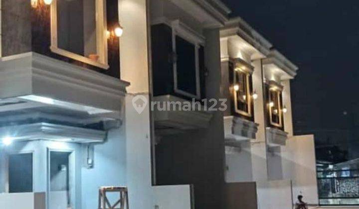 Dijual Rumah Mewah 2 Lantai di Nempel Jakarta 1