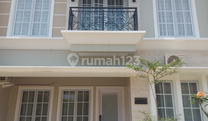 Rumah Mewah 2 Lantai Tercantik Di Krukut, Gandul, Cinere. Selangkah Ke Pintu Tol Brigif Dan Pintu Tol Krukut, Dekat Ke Pusat Perkantoran Tb Simatupang 2