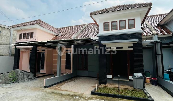 Dijual Rumah Mewah Harga Murah Dekat Pintu Tol Sawangan Dan Limo. Lokasi Strategis Di Pancoran Mas, Kota Depok. Dapatkan Segera Promo Dp 0%, Harga All In.