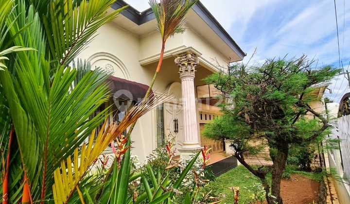 Dijual Rumah Mewah Tanah Luas Harga Murah di Beji Depok