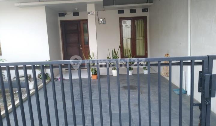 Dijual Rumah 1 Lantai Tanah Tanah Dan Bangunan Luas, Lokasi Mampang Depok. Dekat Pintu Tol Dan Stasiun Depok 2