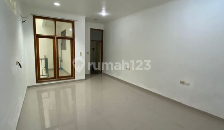 Rumah muara Karang rapi bagus dan siap huni