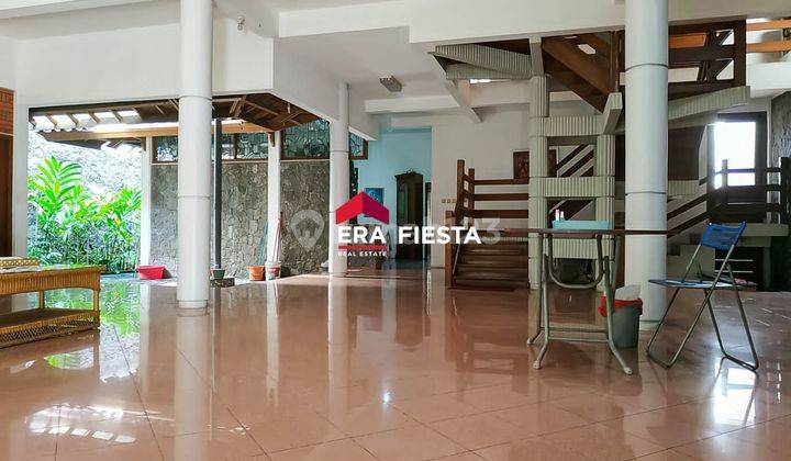 Rumah Intercon kebon jeruk rapi dan bagus 1