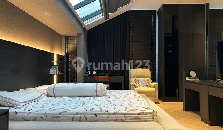 Rumah Bagus di Muara Karang Jalan Lebar