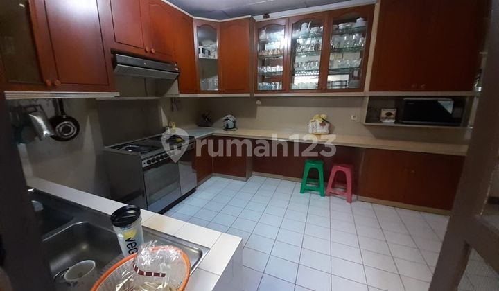 Dijual Rumah 2 Lantai dengan Tanah Luas di Hegarmanah Bandung 2