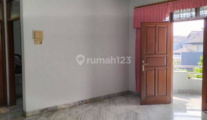 Dijual Rumah 3 Lantai di Komplek Surya Setra Bandung 2