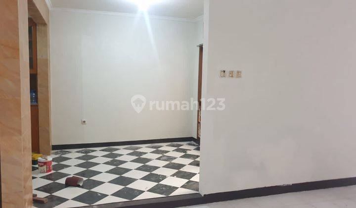Disewakan Rumah Minimalis Bagus di Suryalaya Bandung 4