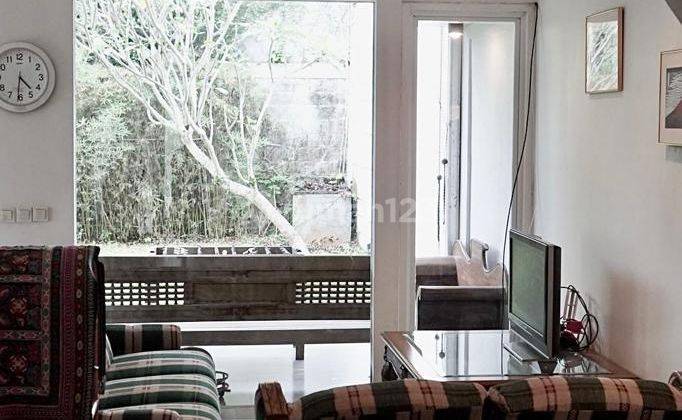 Dijual Rumah Bagus Terawat di Pondok Hijau, Bandung 1