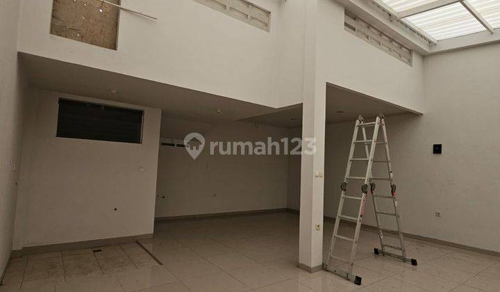 Disewakan Rumah Siap Huni di Taman Kopo Indah 5 2