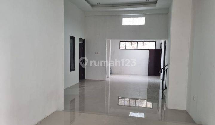 Dijual Rumah 1,5 Lantai Full Renovasi di Kopo Permai 2