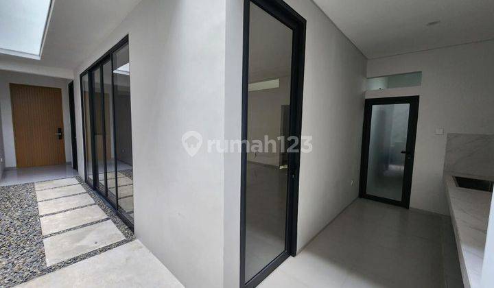 Dijual Rumah Baru 2 Lantai di Setraduta Cluster Bandung 2