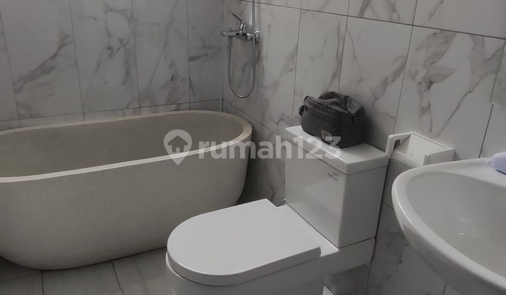 Dijual Rumah 2 Lantai Siap Huni di Podomoro Park Bandung 2