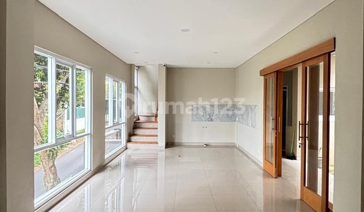 Dijual Rumah Baru Modern Minimalis di Cigadung Dago Bandung