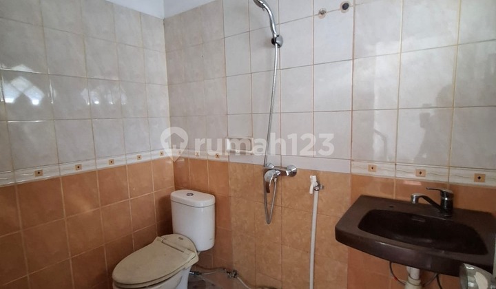 Disewakan Rumah 1,5 Lantai di Cluster Kopo Permai 2