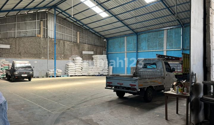 Warehouse for Rent on Jalan Daraulin Margaasih Kopo Bandung