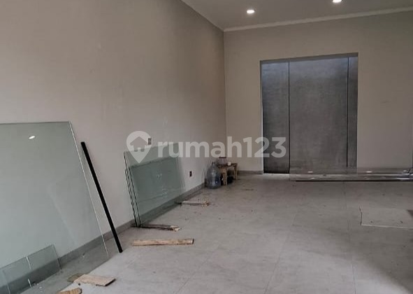 Dijual Rumah Baru Hook 2 Lantai di Kopo Permai Bandung