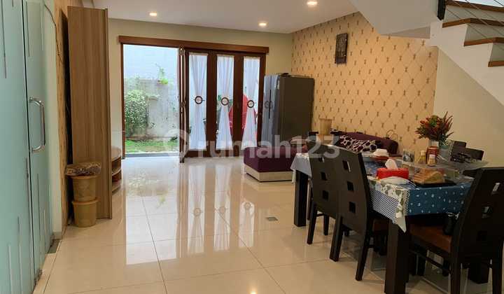 Dijual Rumah di Jalan Mega Raya Sayap Gunung Batu Bandung