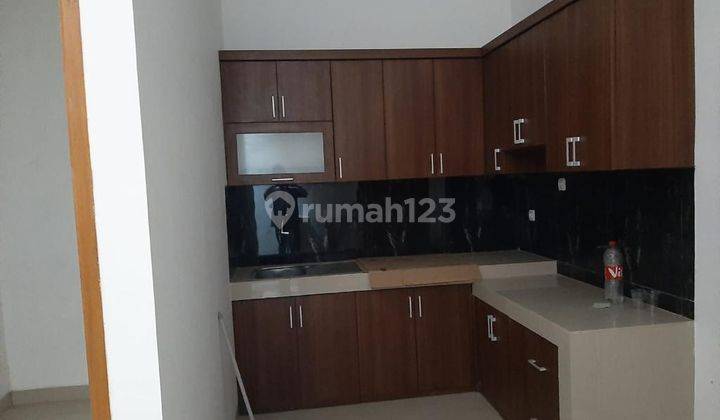 Dijual Atau Disewakan Rumah 2 Lantai Sayap Turangga 2