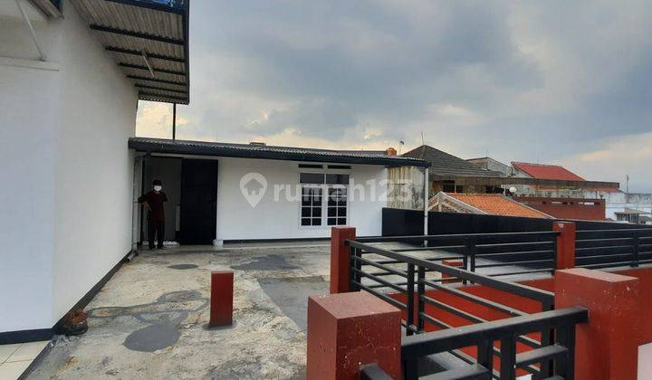 Dijual Rumah 3 Lantai Bisa Untuk Usaha di Babakan Tarogong 2