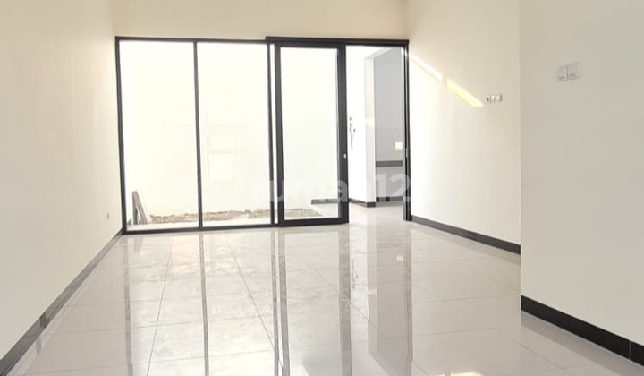 Dijual Rumah Baru 2 Lantai di Taman Kopo Indah 5 