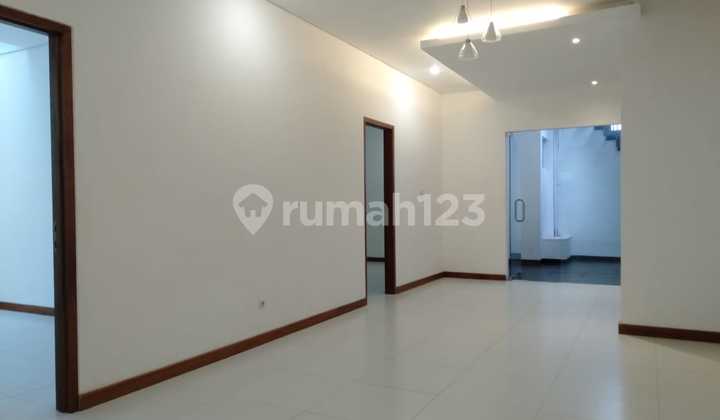Disewakan Rumah Siap Huni di Setraduta Bandung 2