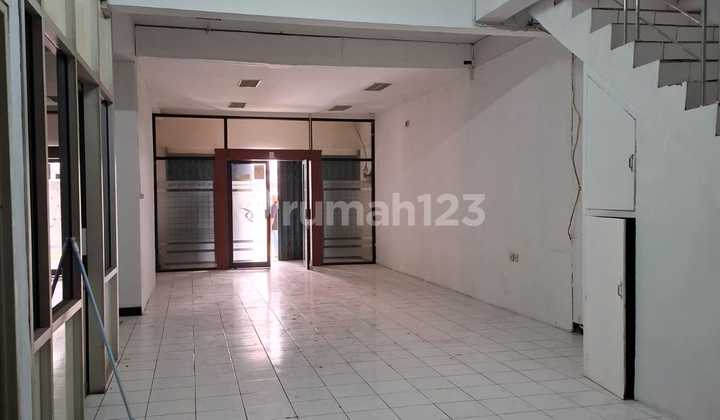 Disewakan Ruko 2,5 Lantai di Astana Anyar Bandung 1