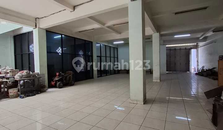 Disewakan atau Dijual Ruko 2 Lantai di Mainroad Cibaduyut Bandung