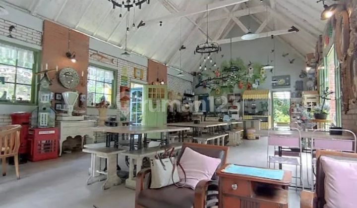 Dijual Ruang Usaha Estetik di Komplek Villa Trinity Bandung Utara Dijual Ruang Usaha Estetik di Komplek Villa Trinity Bandung Utara