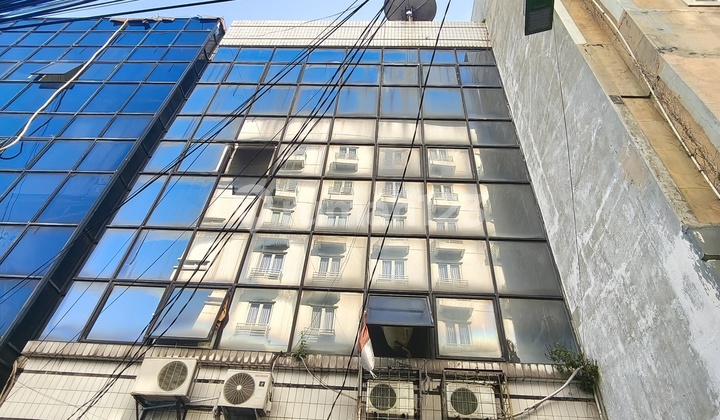 Can use KPA (Homeownership Credit Line), Shop house, 4 Floors, HGB (Land Use Right), Near Transjakarta Access, Flood-Free 2