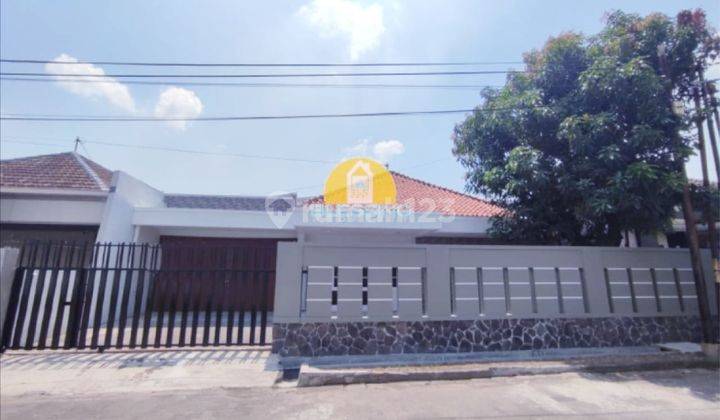 Rumah Terawat Perum Pondok Indraprasta, Brotojoyo, Semarang 1