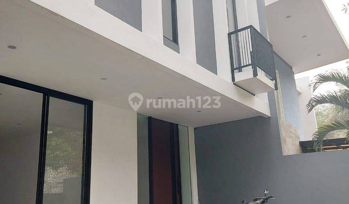 Rumah Baru Mewah 2 lantai Cluster Candigolf Semarang 2