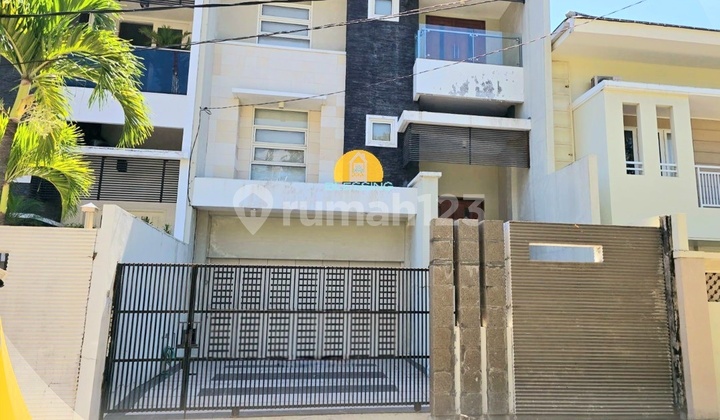 Rumah Mewah Dekat Undip Perum Bukit Sari Tembalang Semarang 1