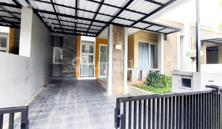 Furnished House Near Undip Cluster Candigolf Tembalang Semarang 2