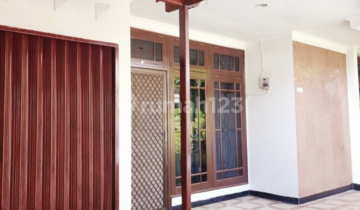 Furnished House Near Undip, Bukit Indah Housing, Tembalang, Semarang 2