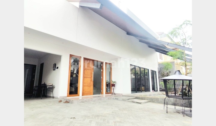 Rumah Mewah Bebas Banjir Perum Bukit Sari, Tembalang, Semarang 2