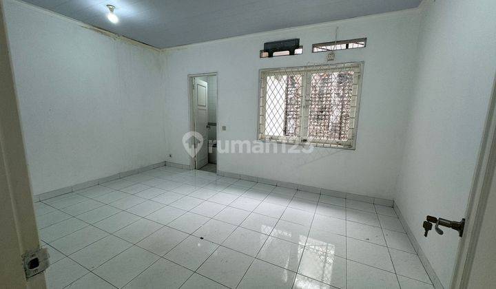 Sewa Rumah Siap Huni 8x20 Di Tamab Surya 5 Jakarta Barat 1
