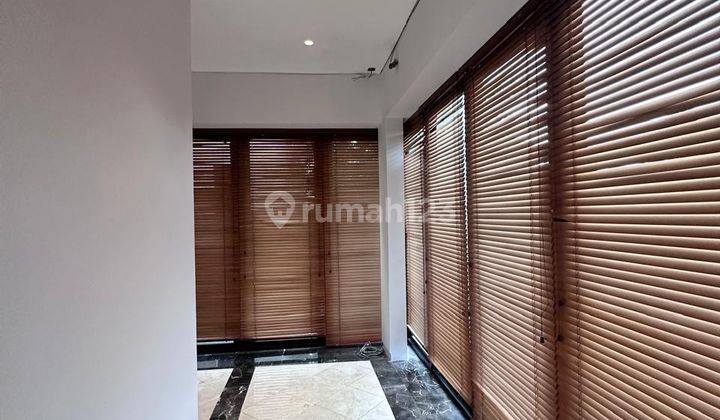 Kebayoran Area, Turun Hargaa Rumah Mewah Siap Huni Dalam Private Cluster 2