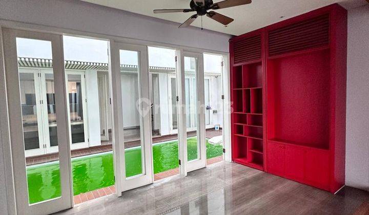 Kebayoran Area, Turun Hargaa Rumah Mewah Siap Huni Dalam Private Cluster 1