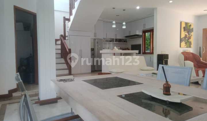 Villa Jual Lokasi Gatot Subroto Villa Jual Lokasi Gatot Subroto