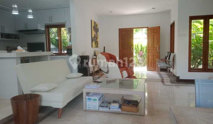 Villa Jual Lokasi Gatot Subroto 2